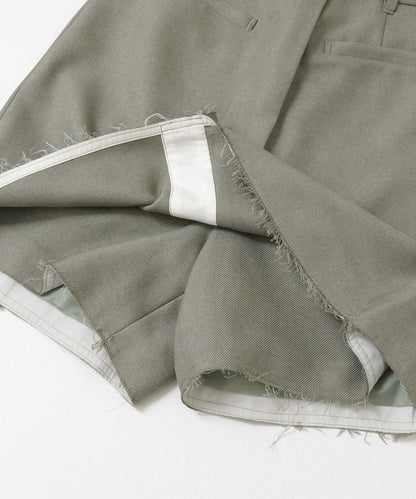 裁剪下襬迷你裙