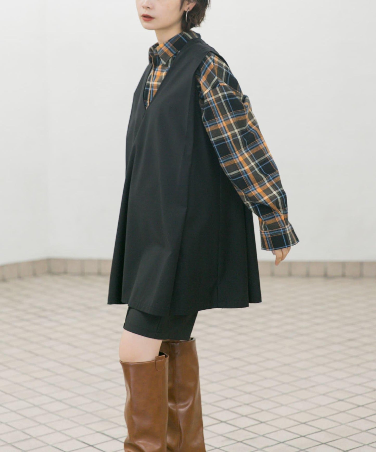 肩部褶皺設計迷你連衣裙