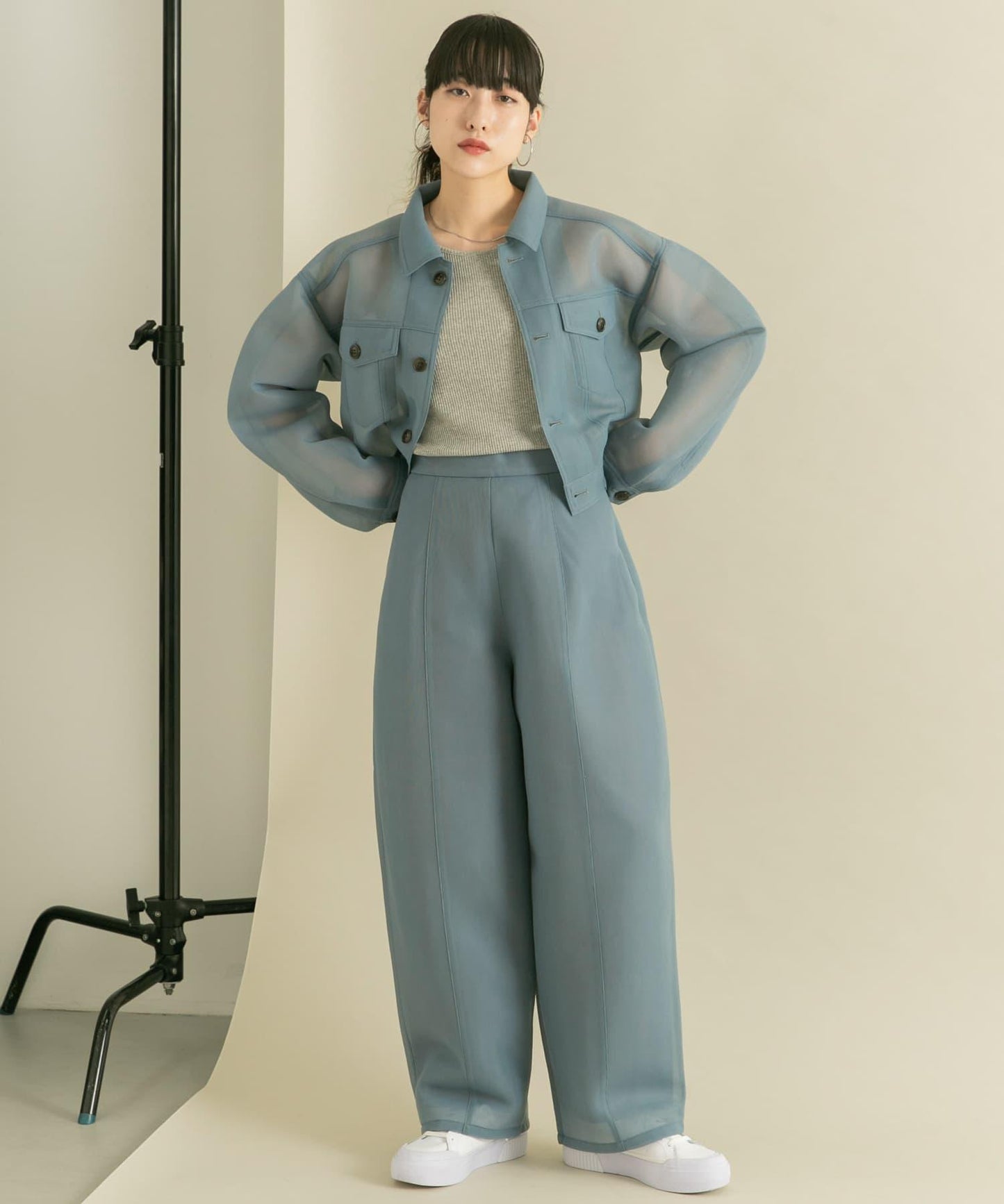 透視質感短款夾克