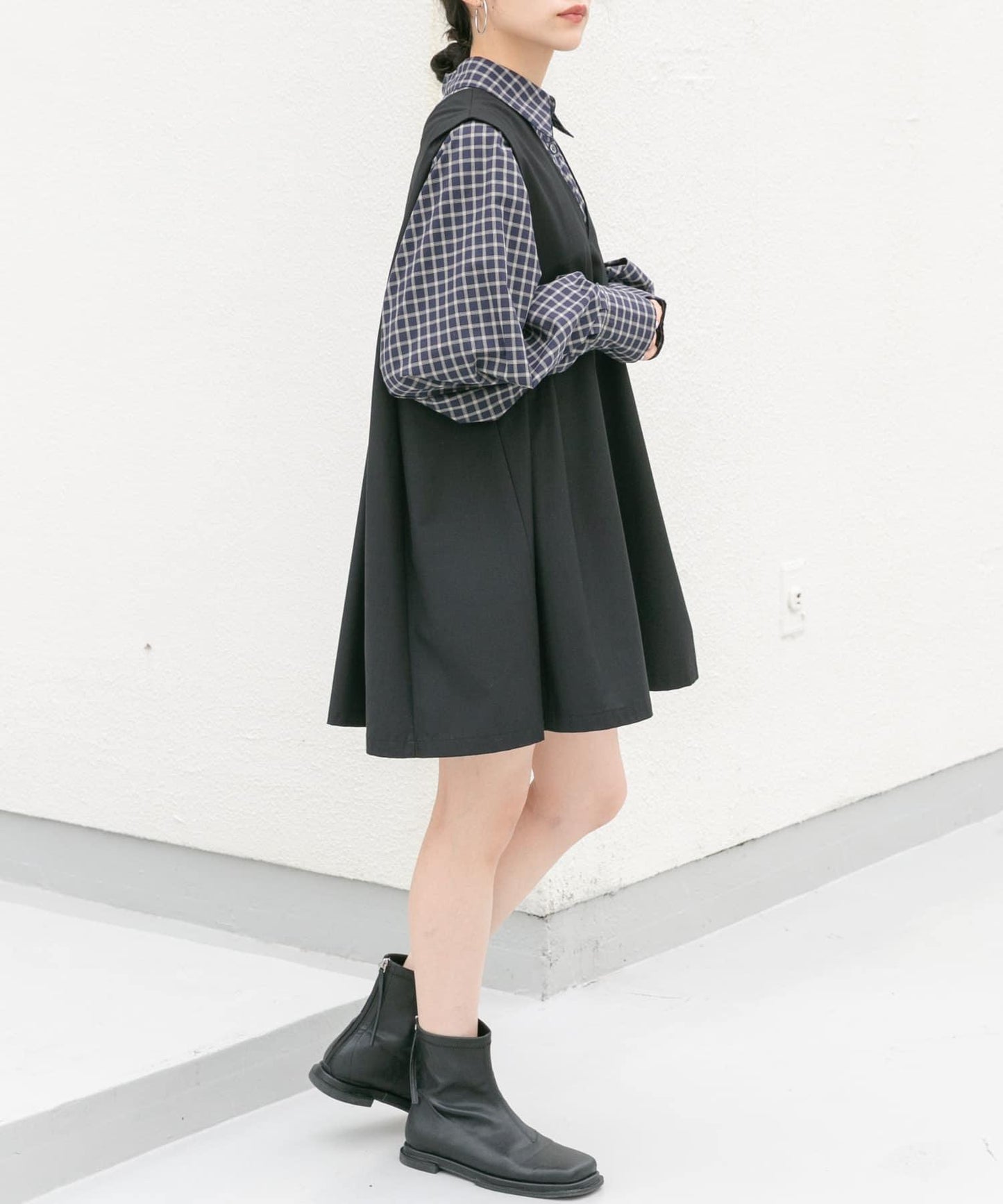 肩部褶皺設計迷你連衣裙