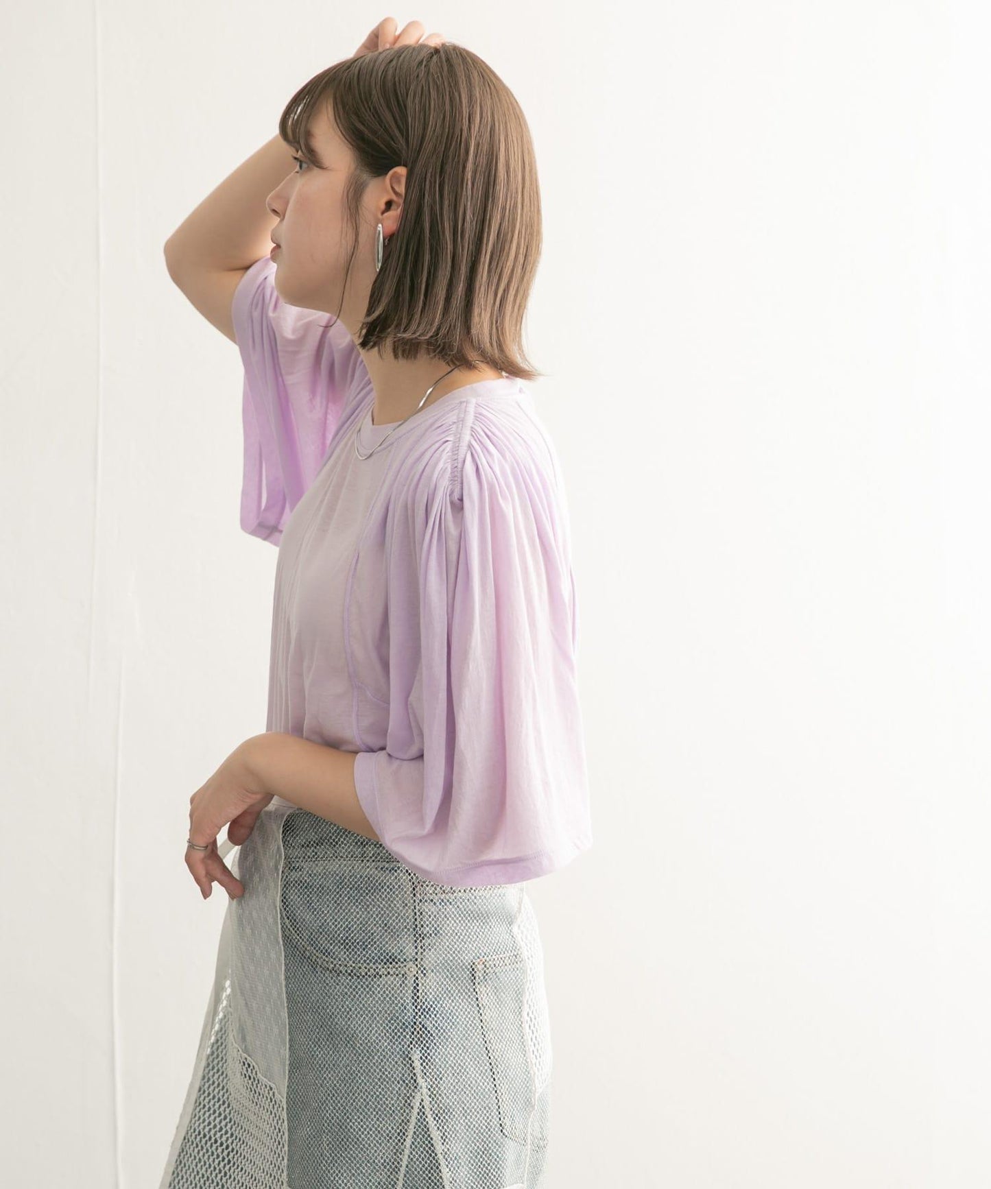 荷葉邊袖透視針織衫