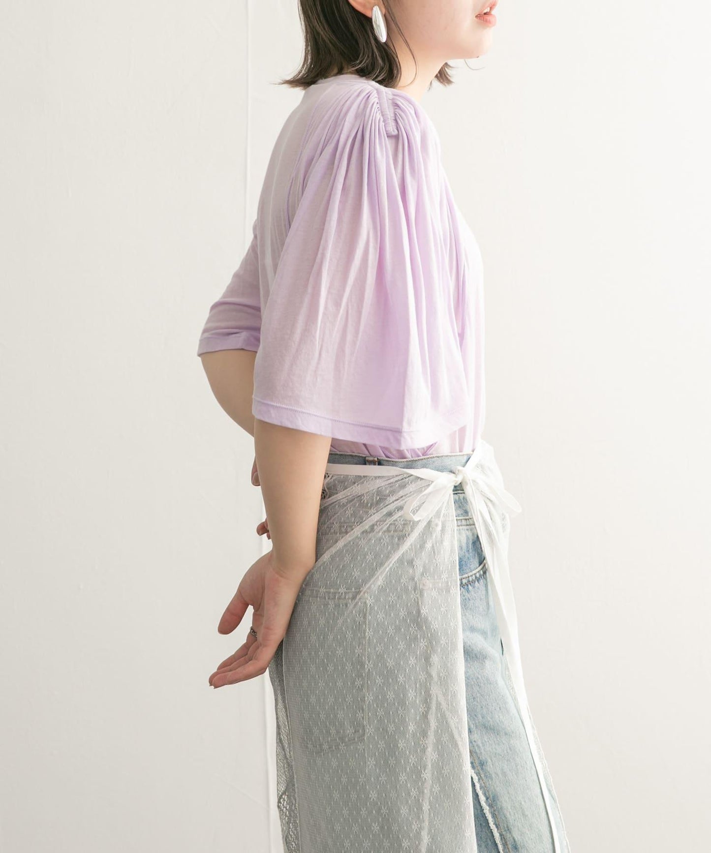 荷葉邊袖透視針織衫