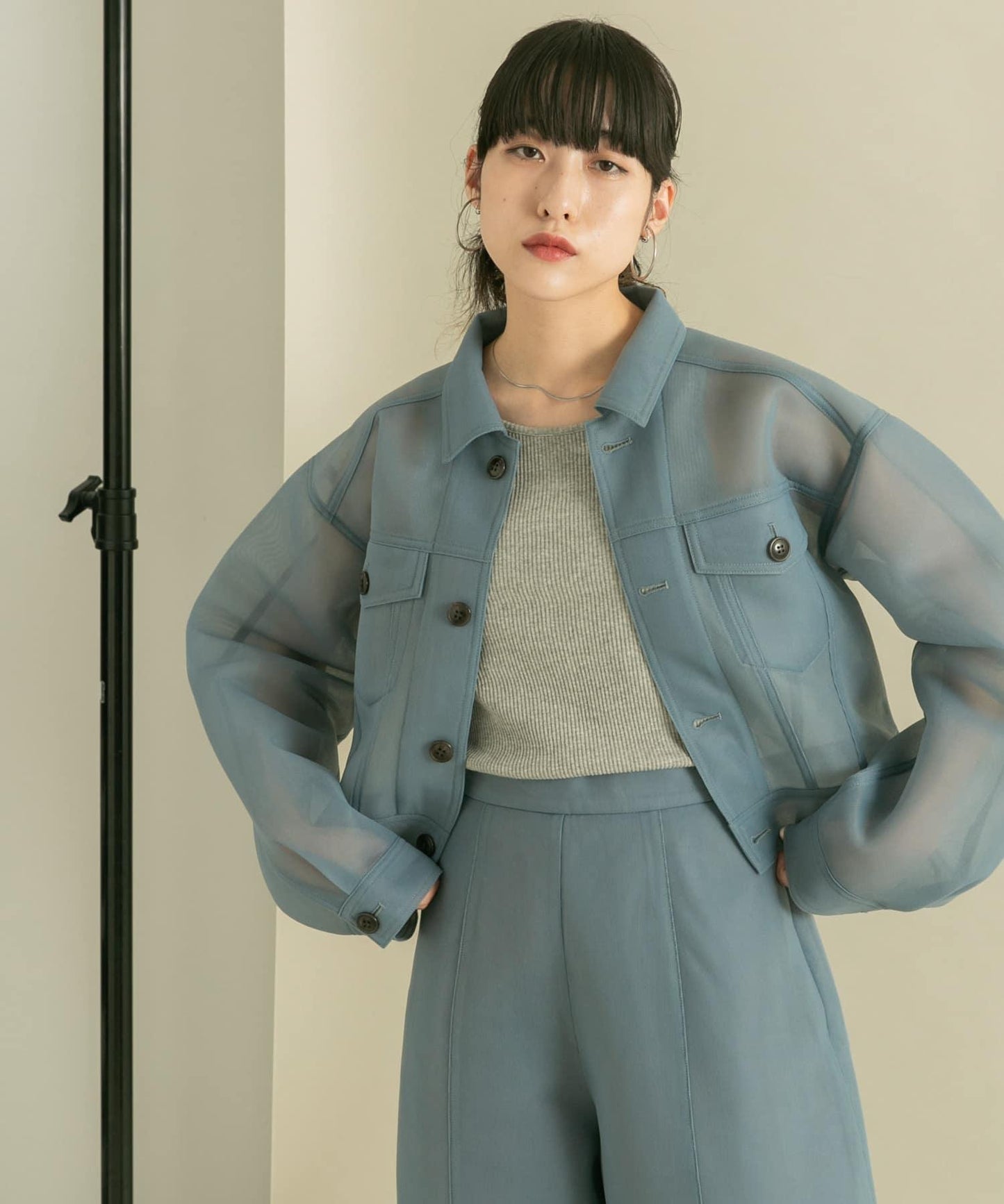 透視質感短款夾克