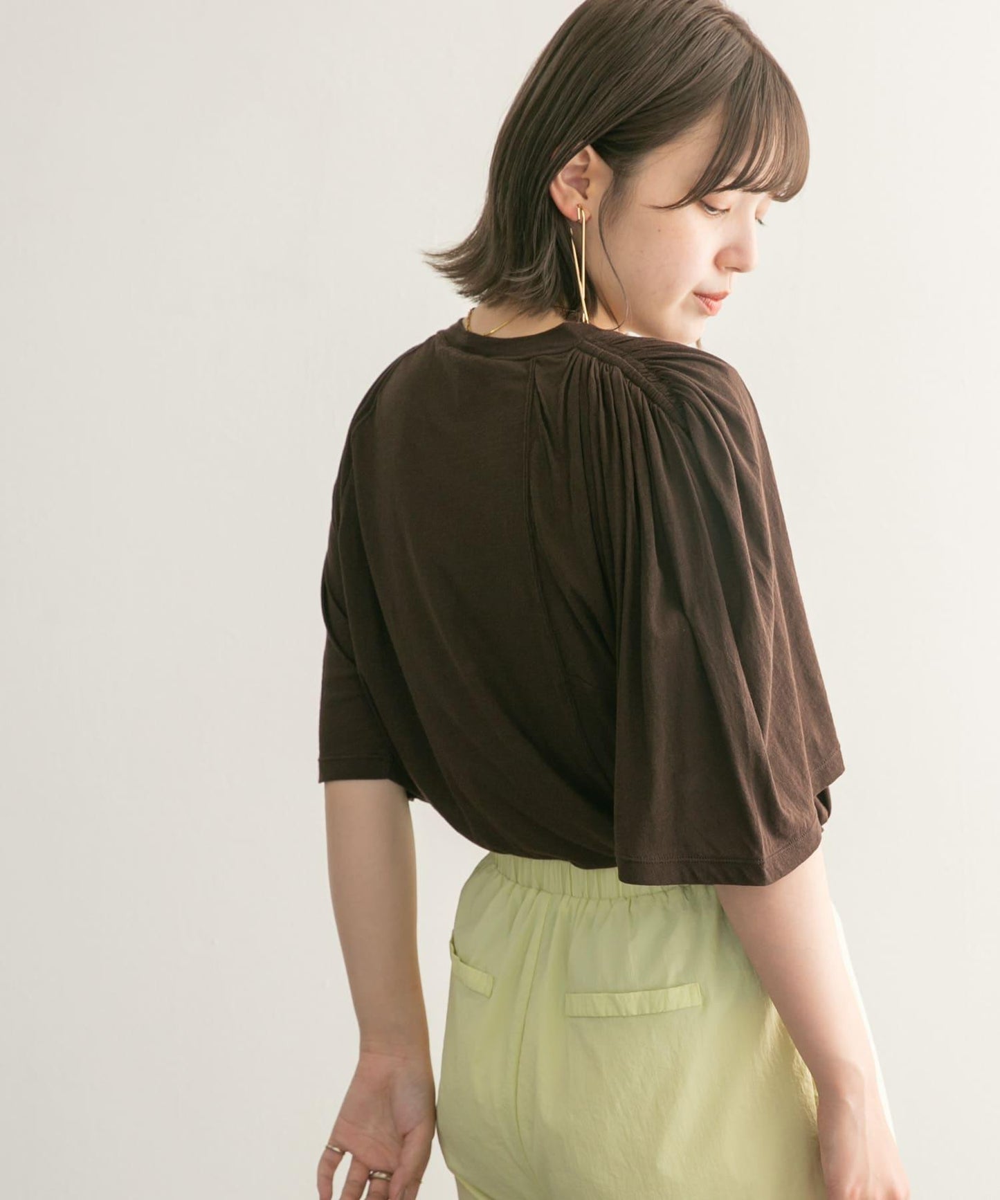 荷葉邊袖透視針織衫