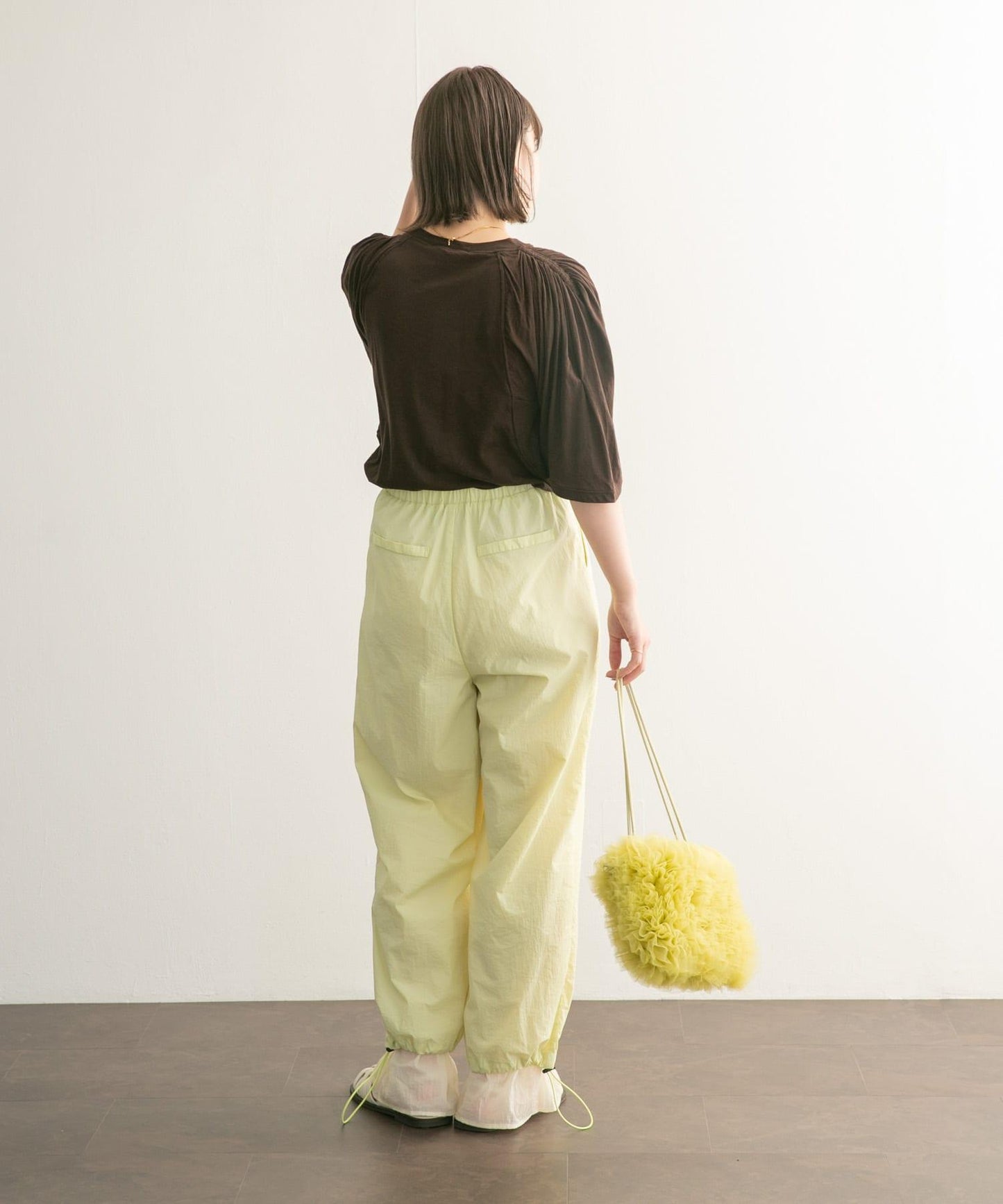 荷葉邊袖透視針織衫