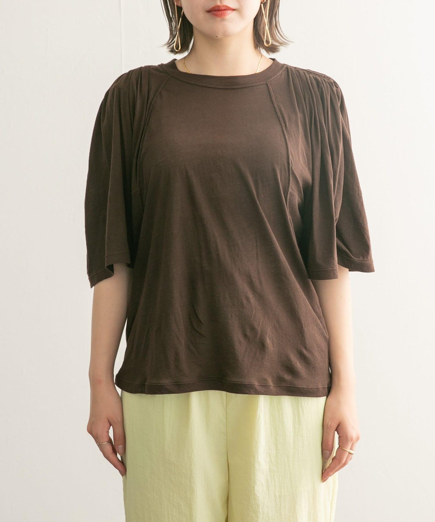 荷葉邊袖透視針織衫