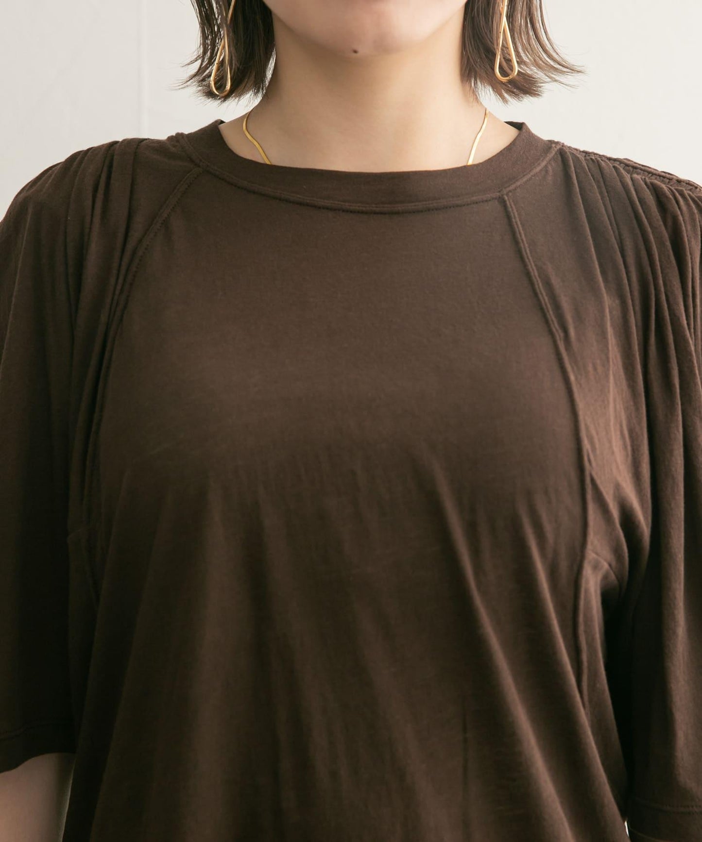 荷葉邊袖透視針織衫