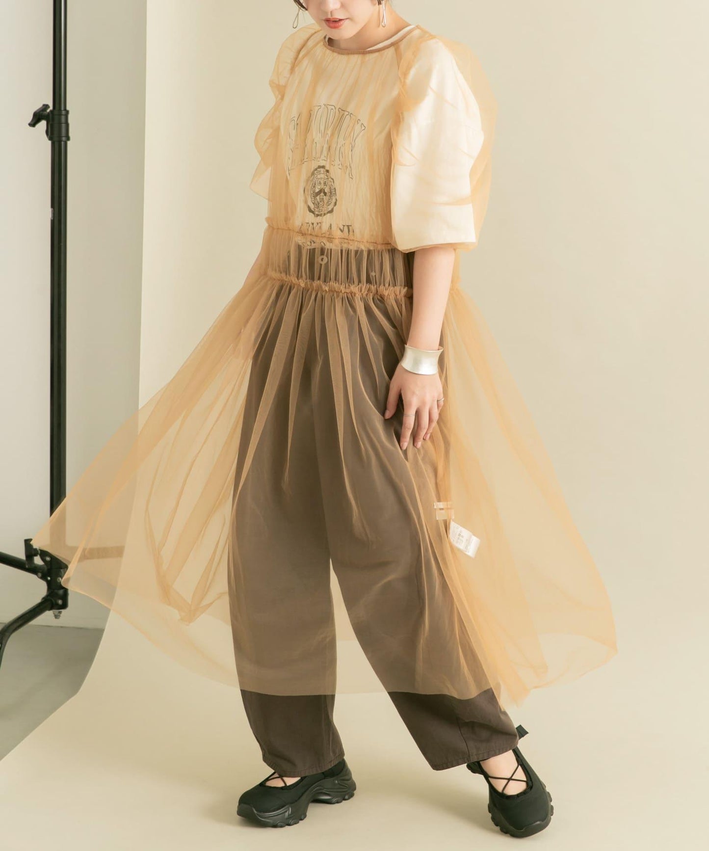 泡泡袖網紗連衣裙