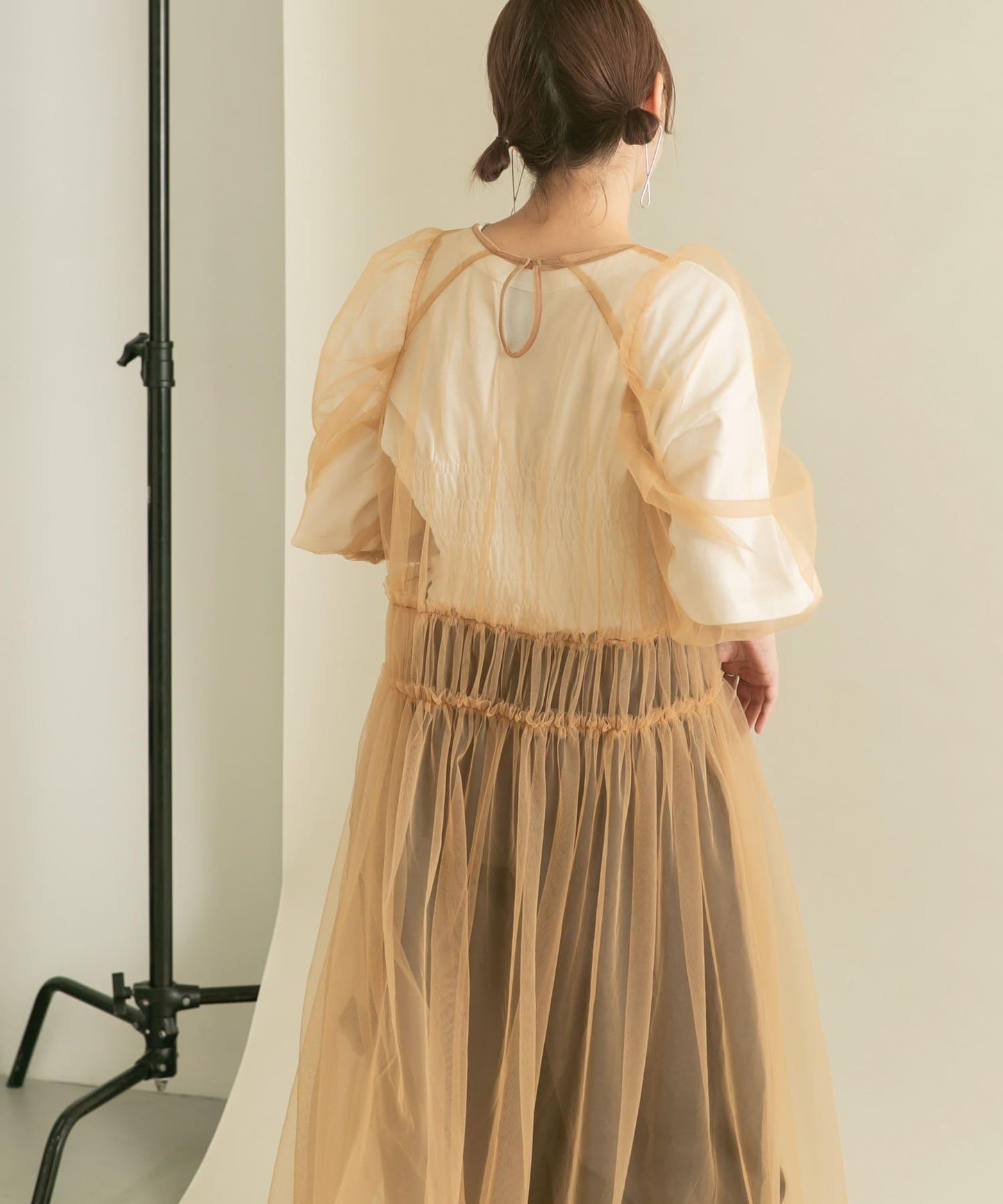 泡泡袖網紗連衣裙