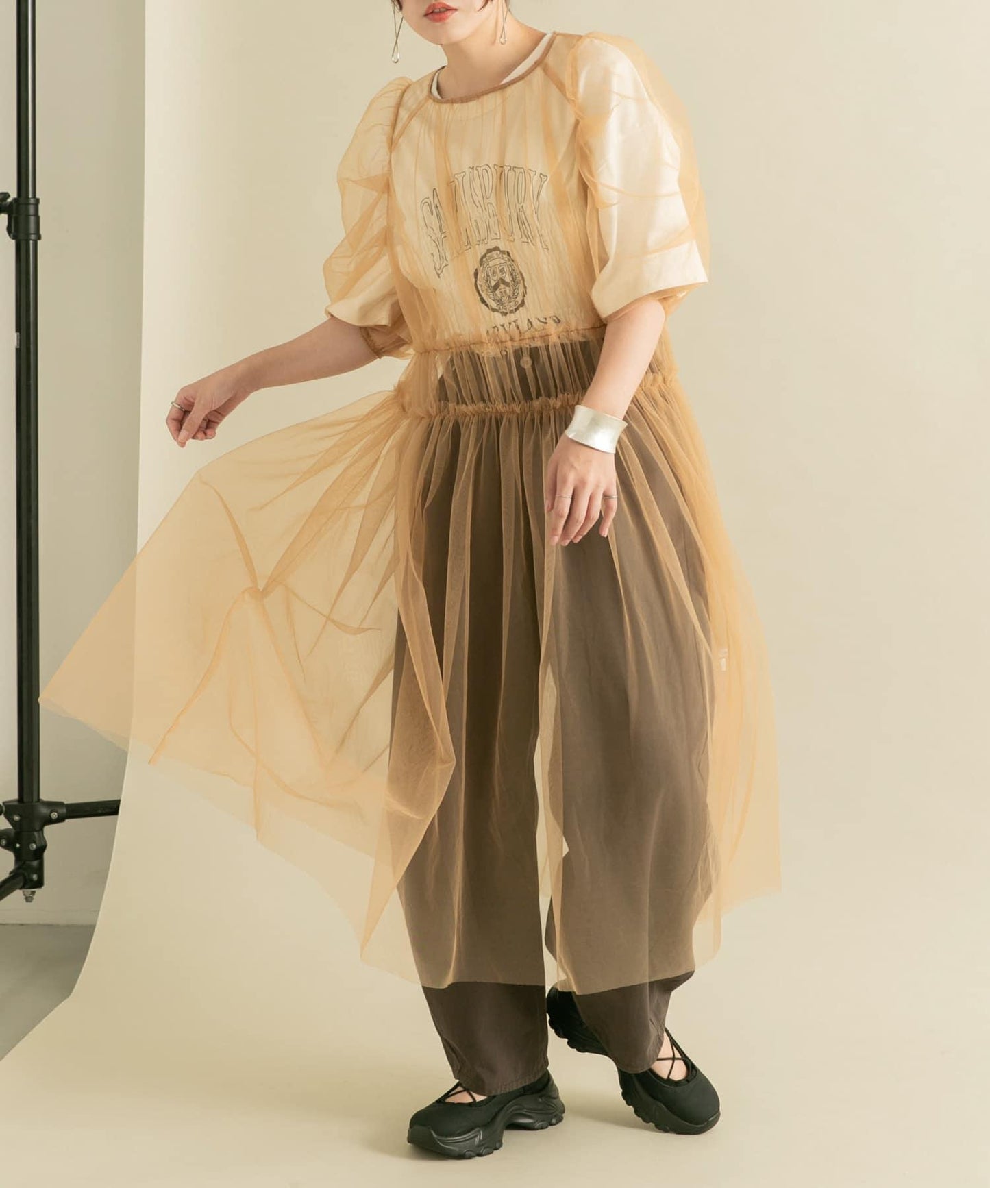 泡泡袖網紗連衣裙