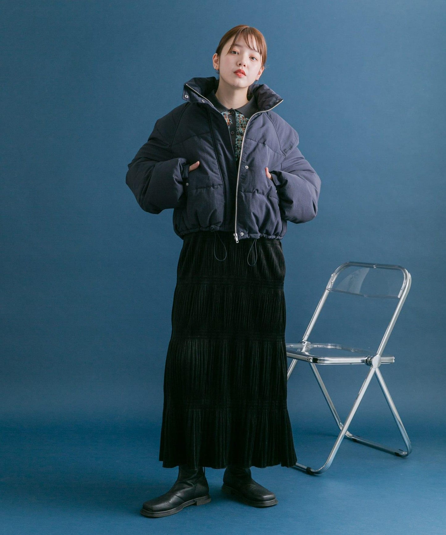 百褶吊帶連衣裙