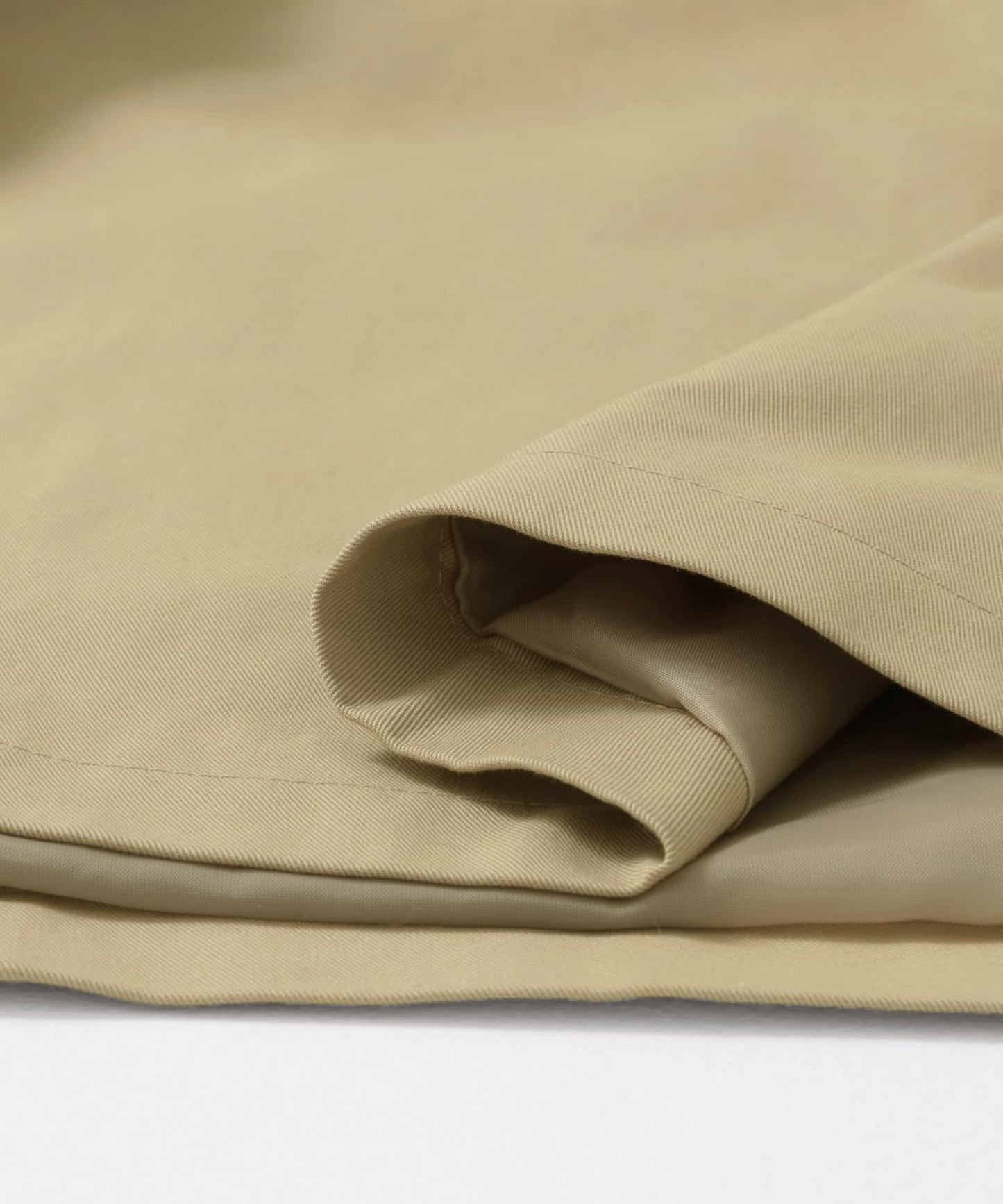 立體袖設計大衣