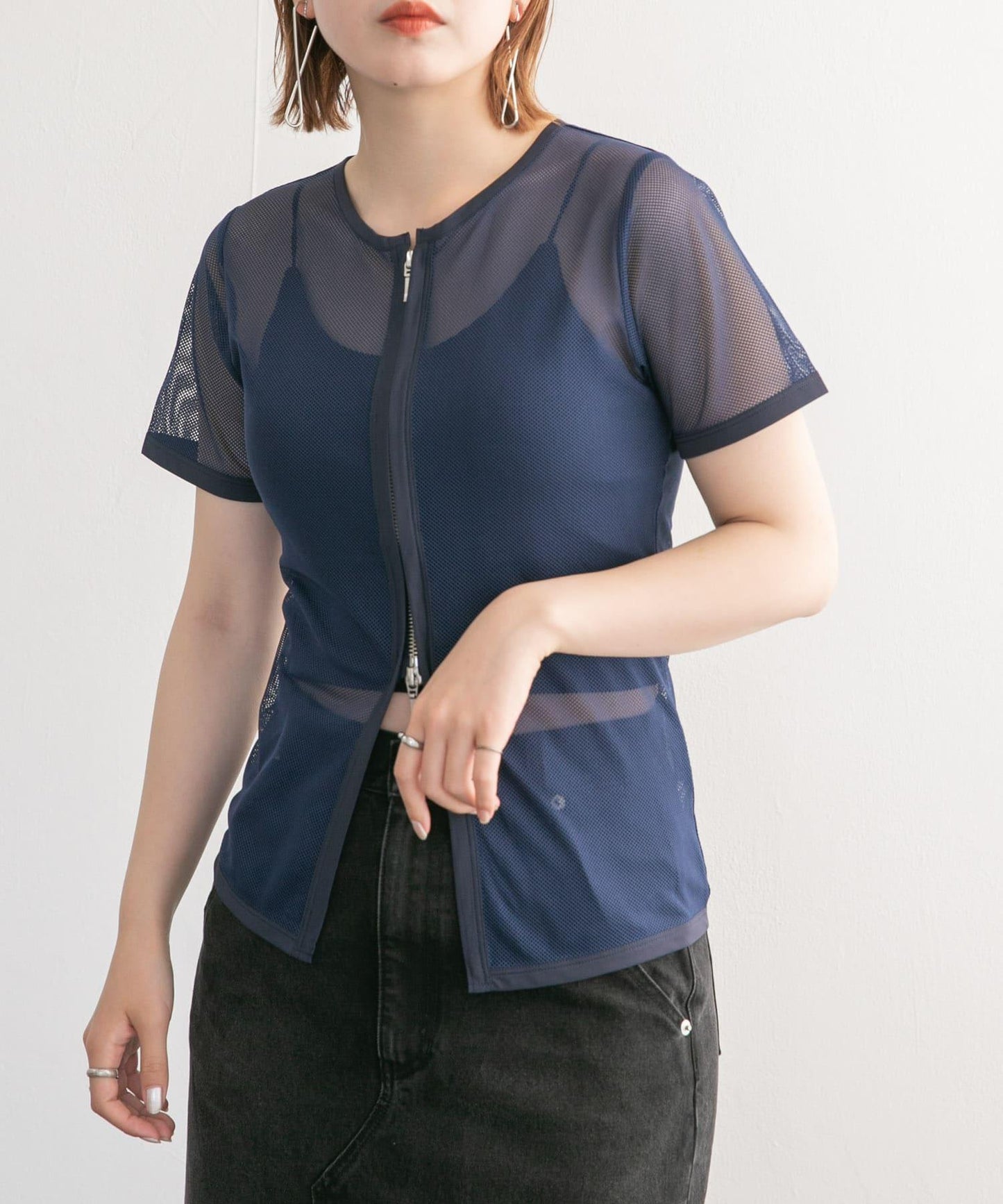 網眼拉鍊上衣