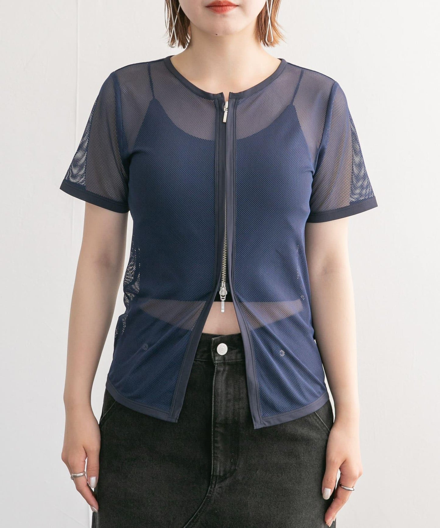 網眼拉鍊上衣