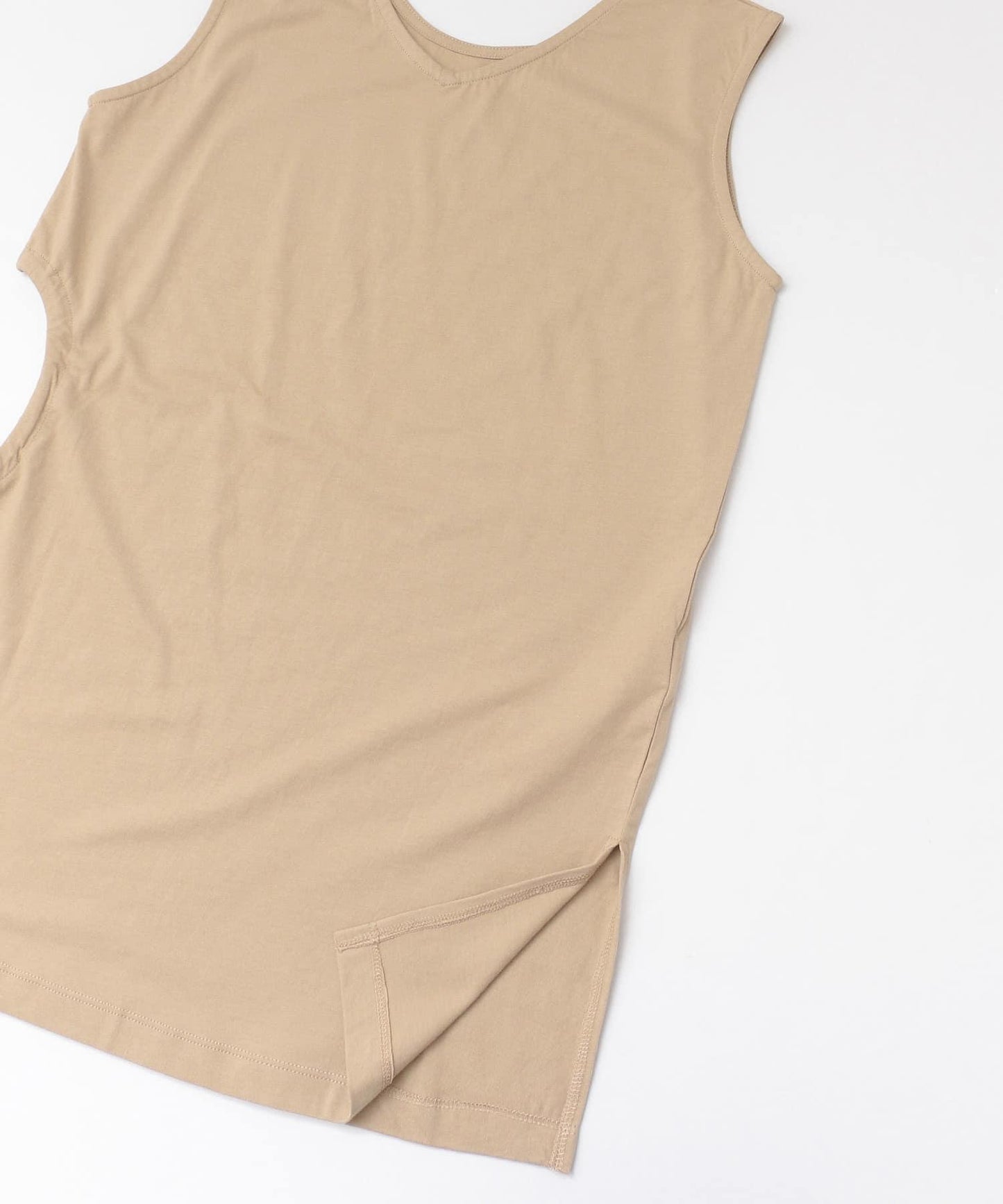 腰部開口設計寬鬆套頭衫