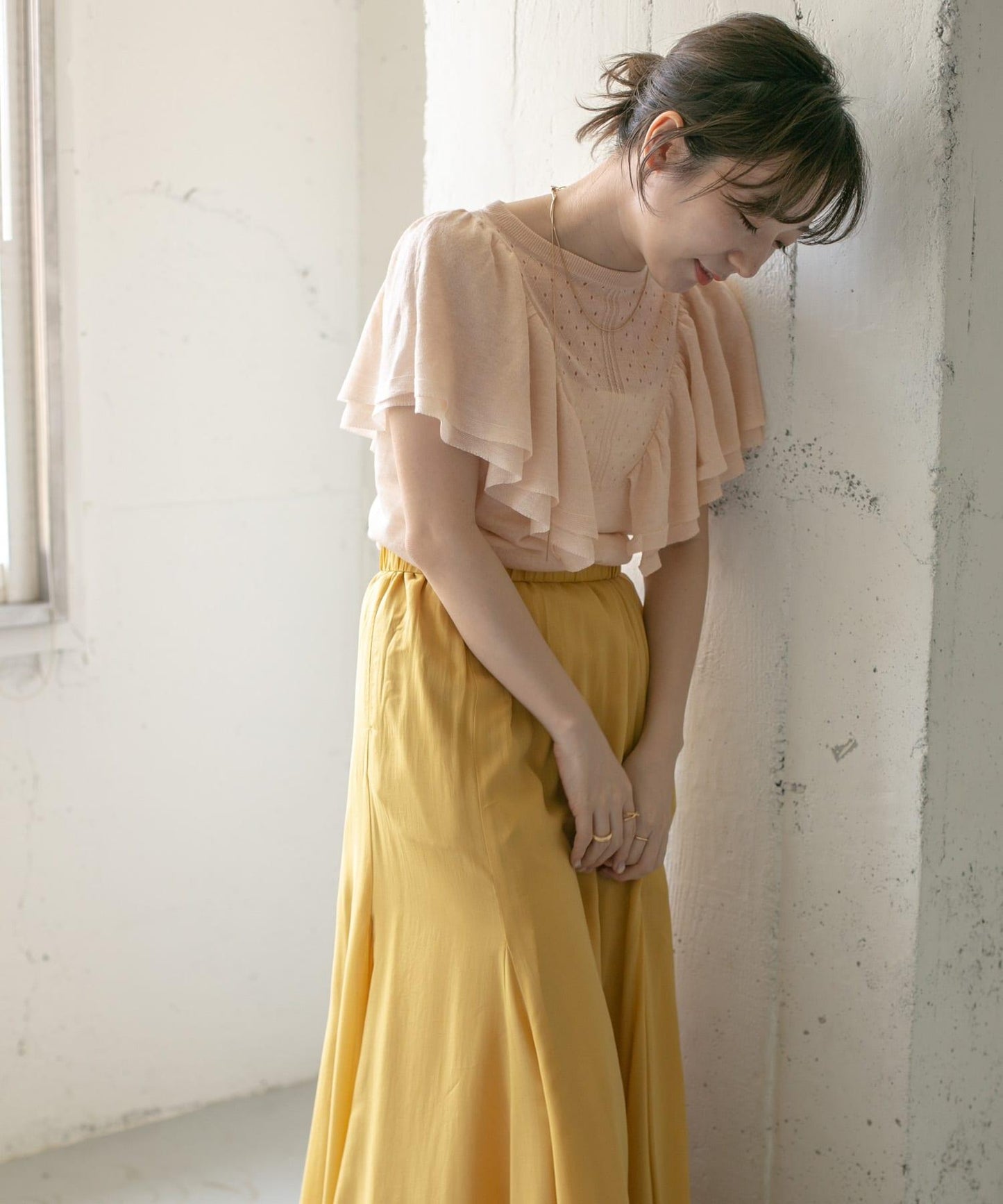 鏤空編織荷葉邊針織衫