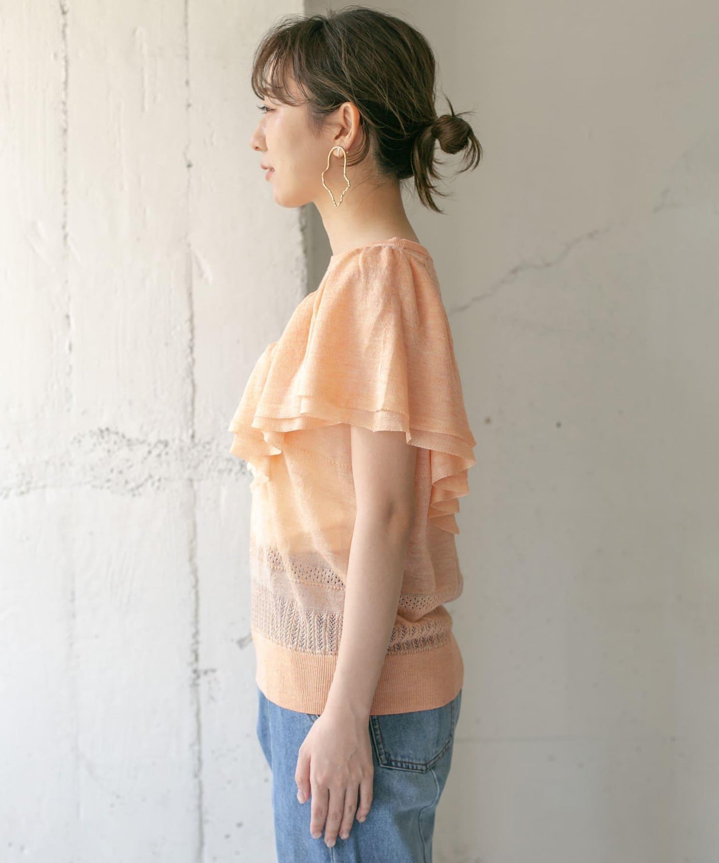 鏤空編織荷葉邊針織衫