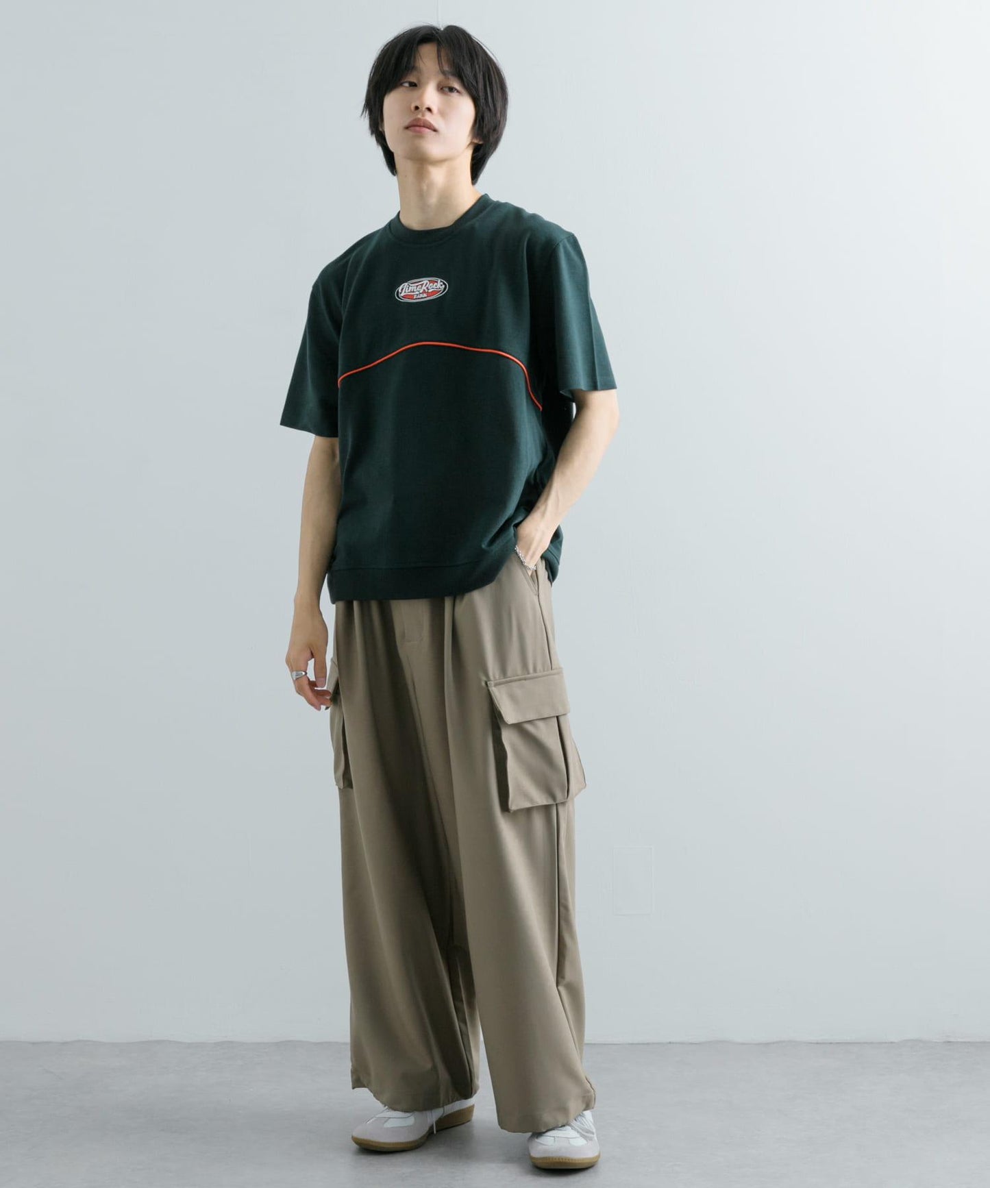 拼色設計T恤（五分袖）