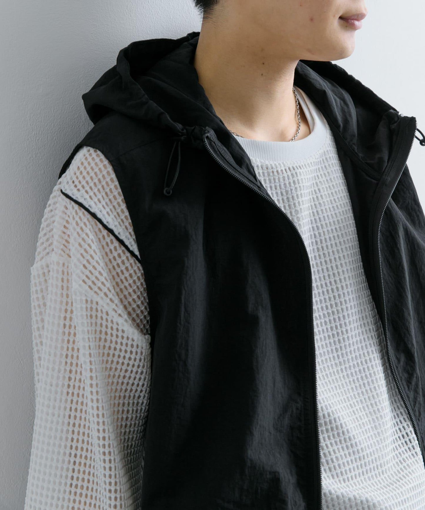 可搭配套裝尼龍連帽運動馬甲