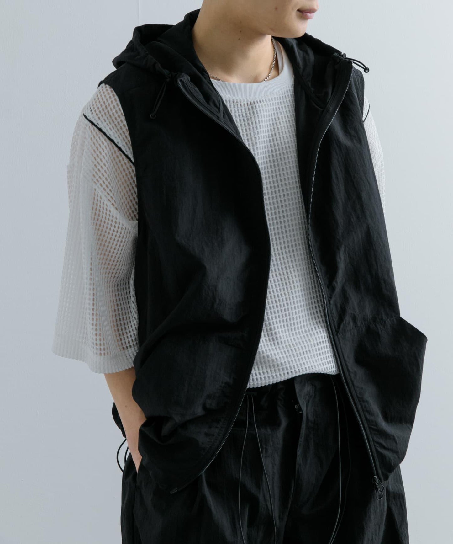 可搭配套裝尼龍連帽運動馬甲