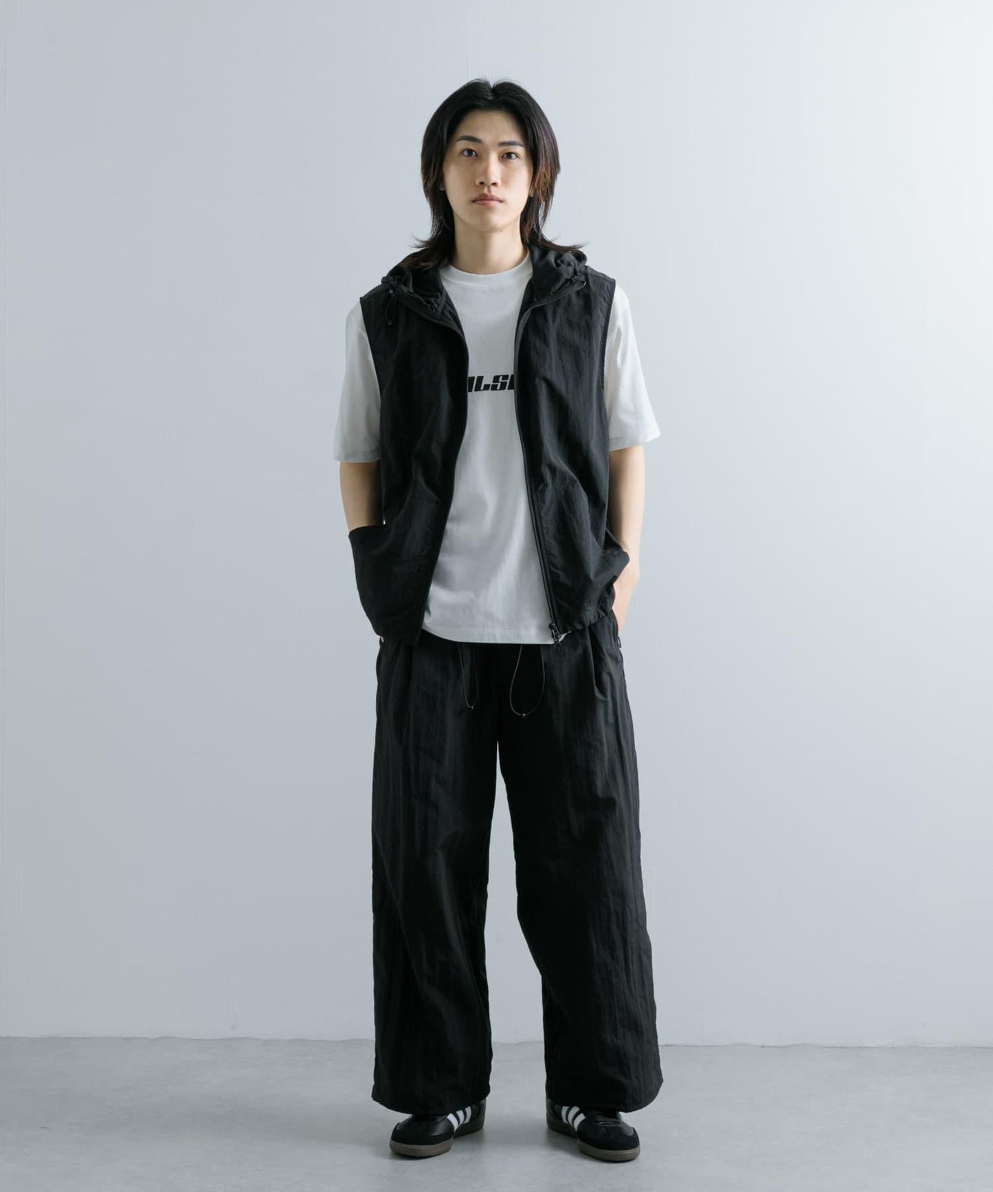 可搭配套裝尼龍連帽運動馬甲