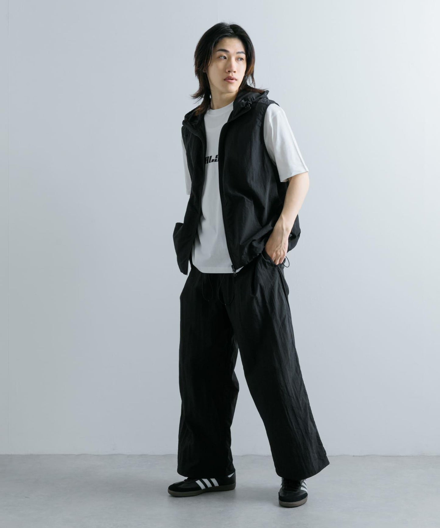 可搭配套裝尼龍連帽運動馬甲