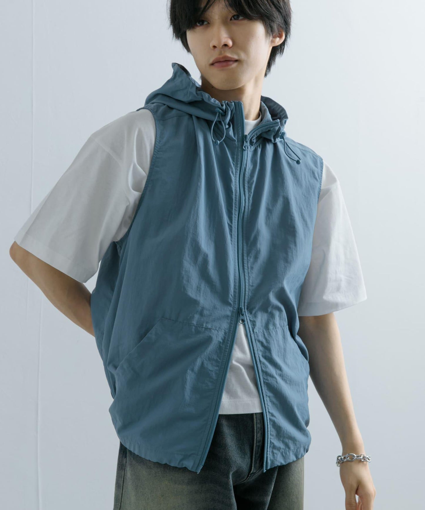 可搭配套裝尼龍連帽運動馬甲