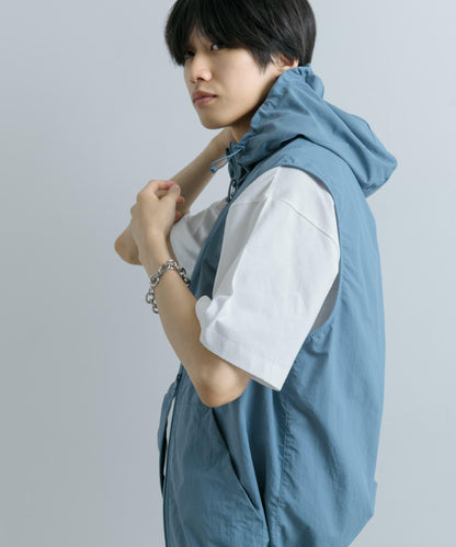 可搭配套裝尼龍連帽運動馬甲