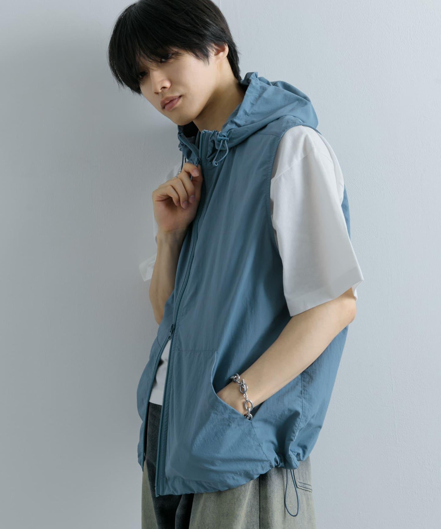 可搭配套裝尼龍連帽運動馬甲