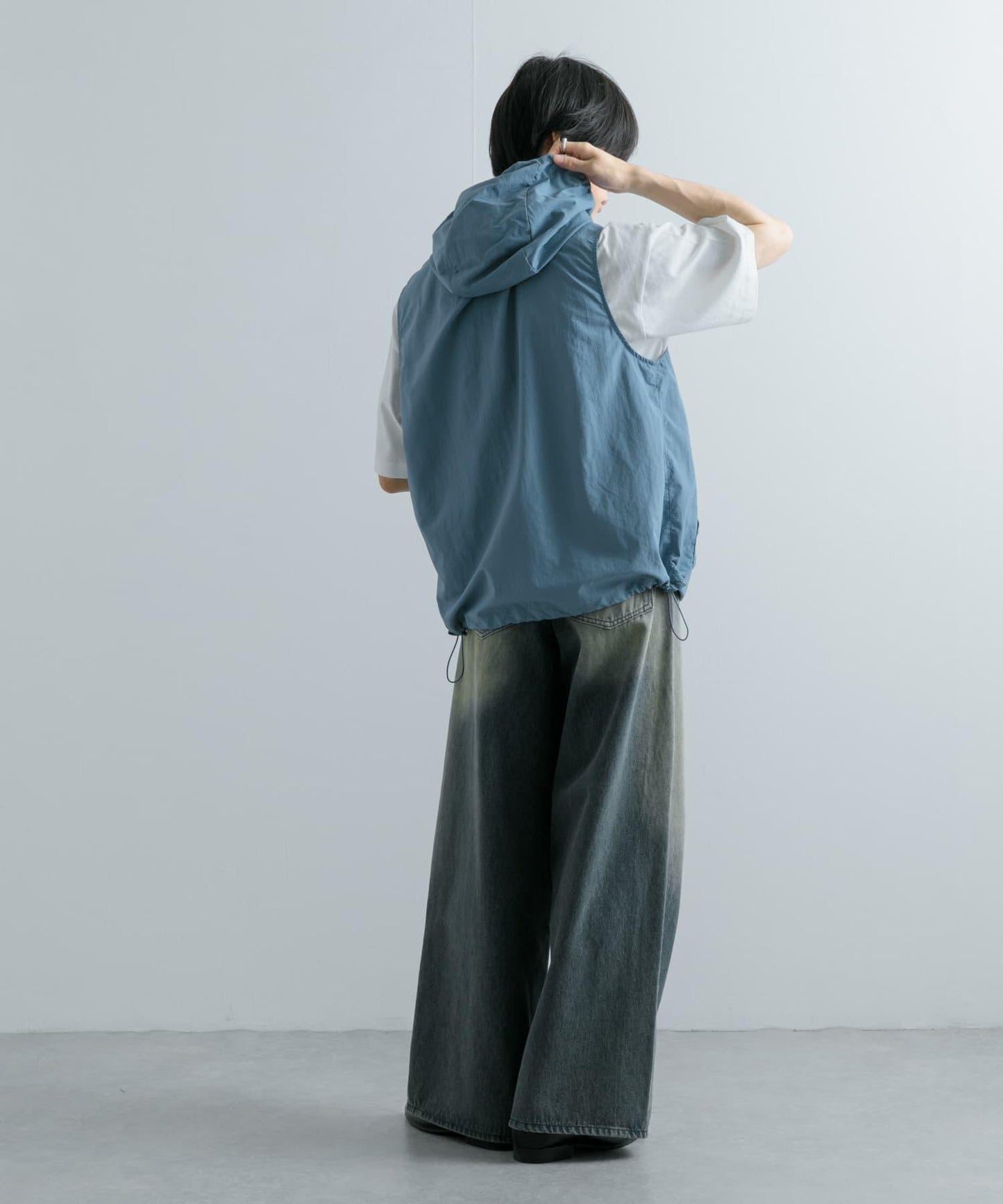 可搭配套裝尼龍連帽運動馬甲