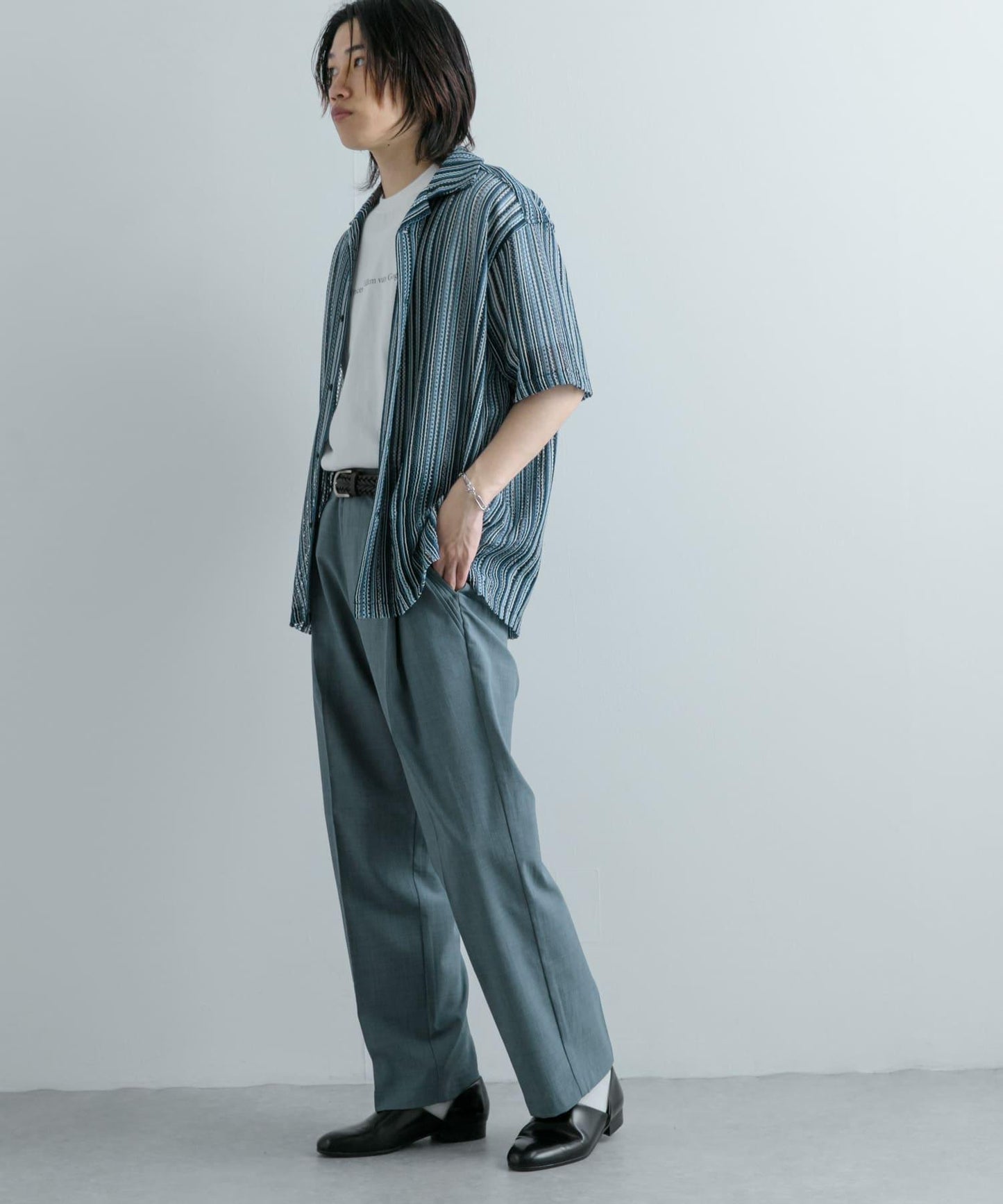 套裝可搭配 『UR TECH DRYLUXE』仿亞麻錐形褲