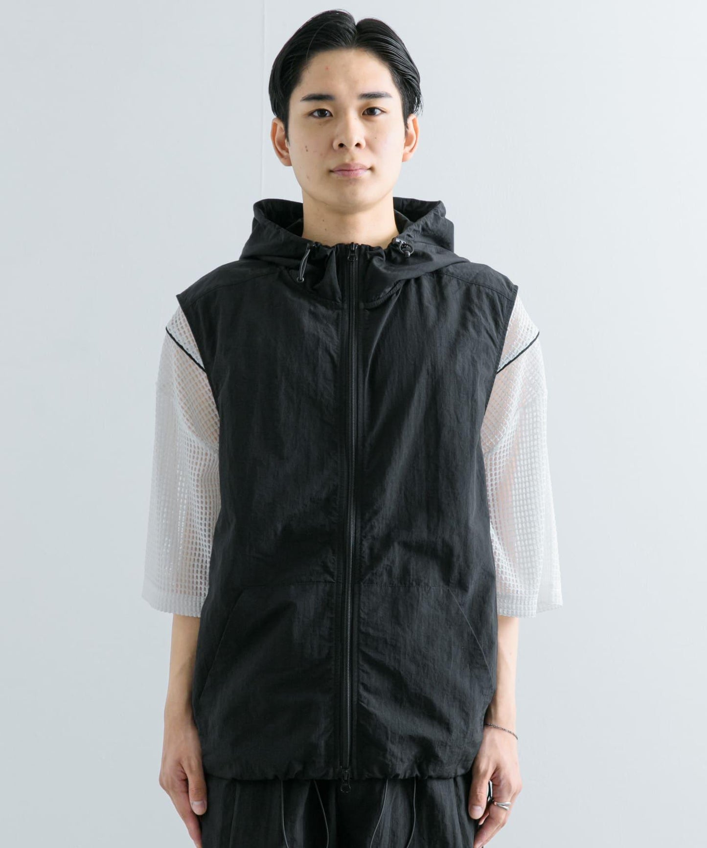 可搭配套裝尼龍連帽運動馬甲