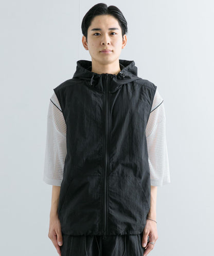 可搭配套裝尼龍連帽運動馬甲