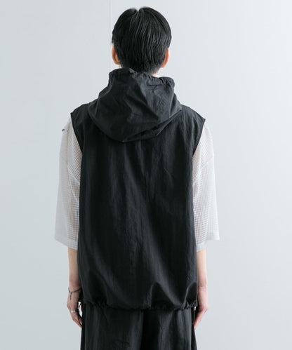 可搭配套裝尼龍連帽運動馬甲