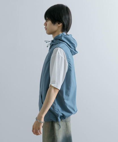 可搭配套裝尼龍連帽運動馬甲