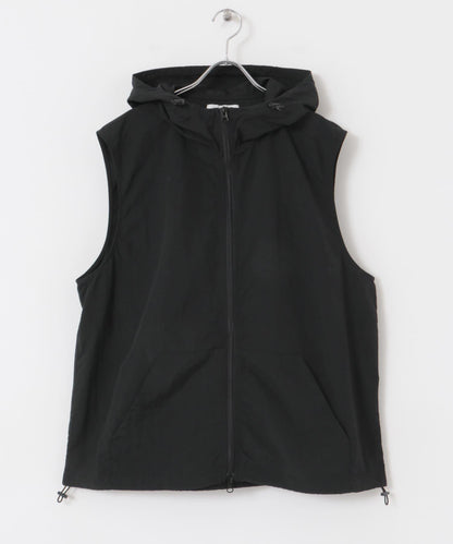 可搭配套裝尼龍連帽運動馬甲