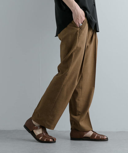 套裝可搭配 『UR TECH DRYLUXE』仿亞麻錐形褲