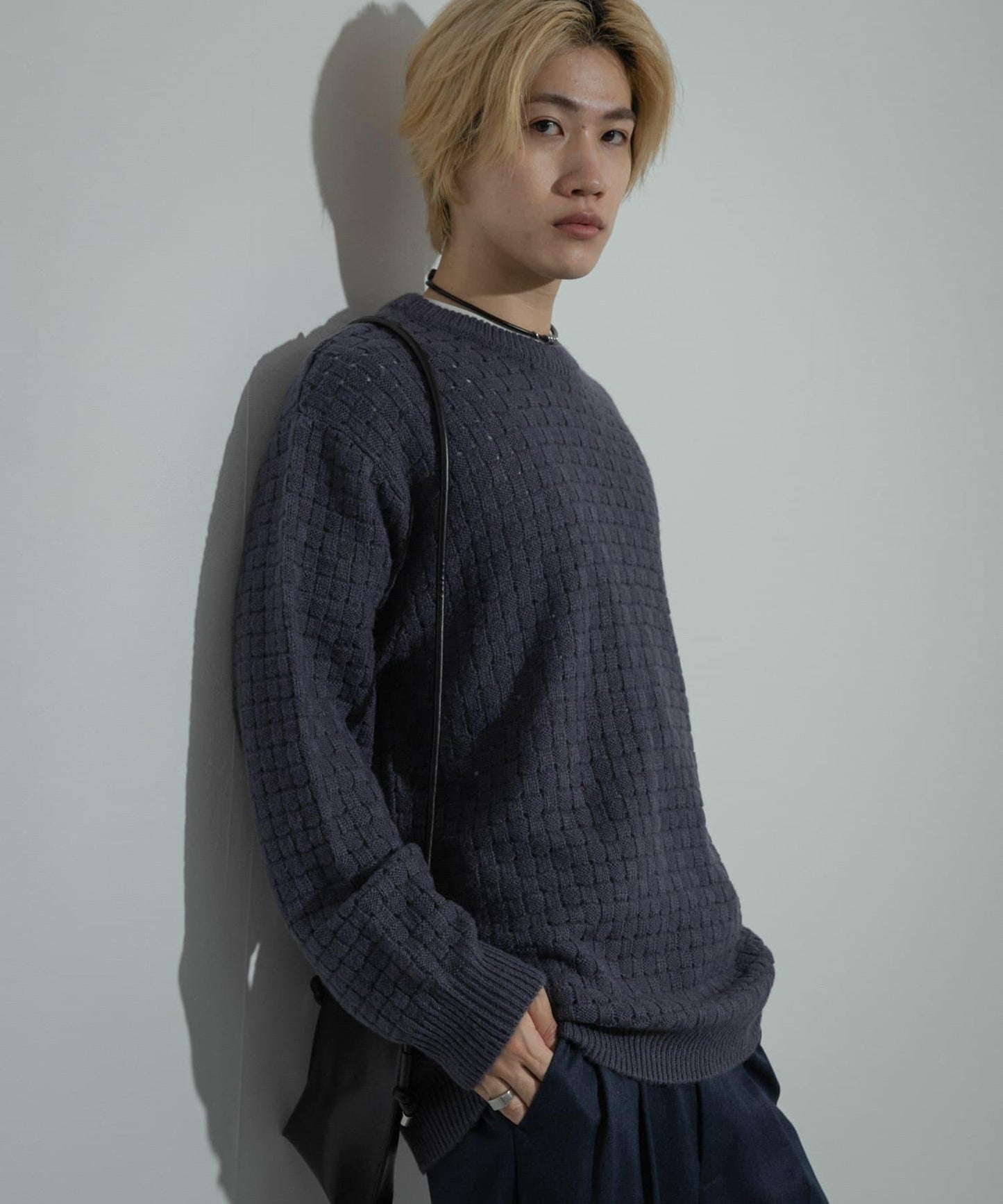 交叉編織透視圓領針織衫