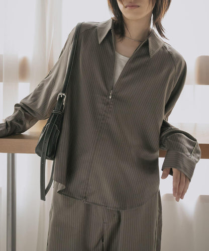 側邊線條拉鍊襯衫