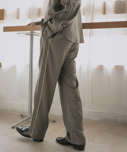 側邊條紋西裝褲