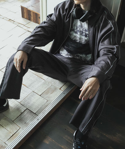 側邊線條拉鍊襯衫