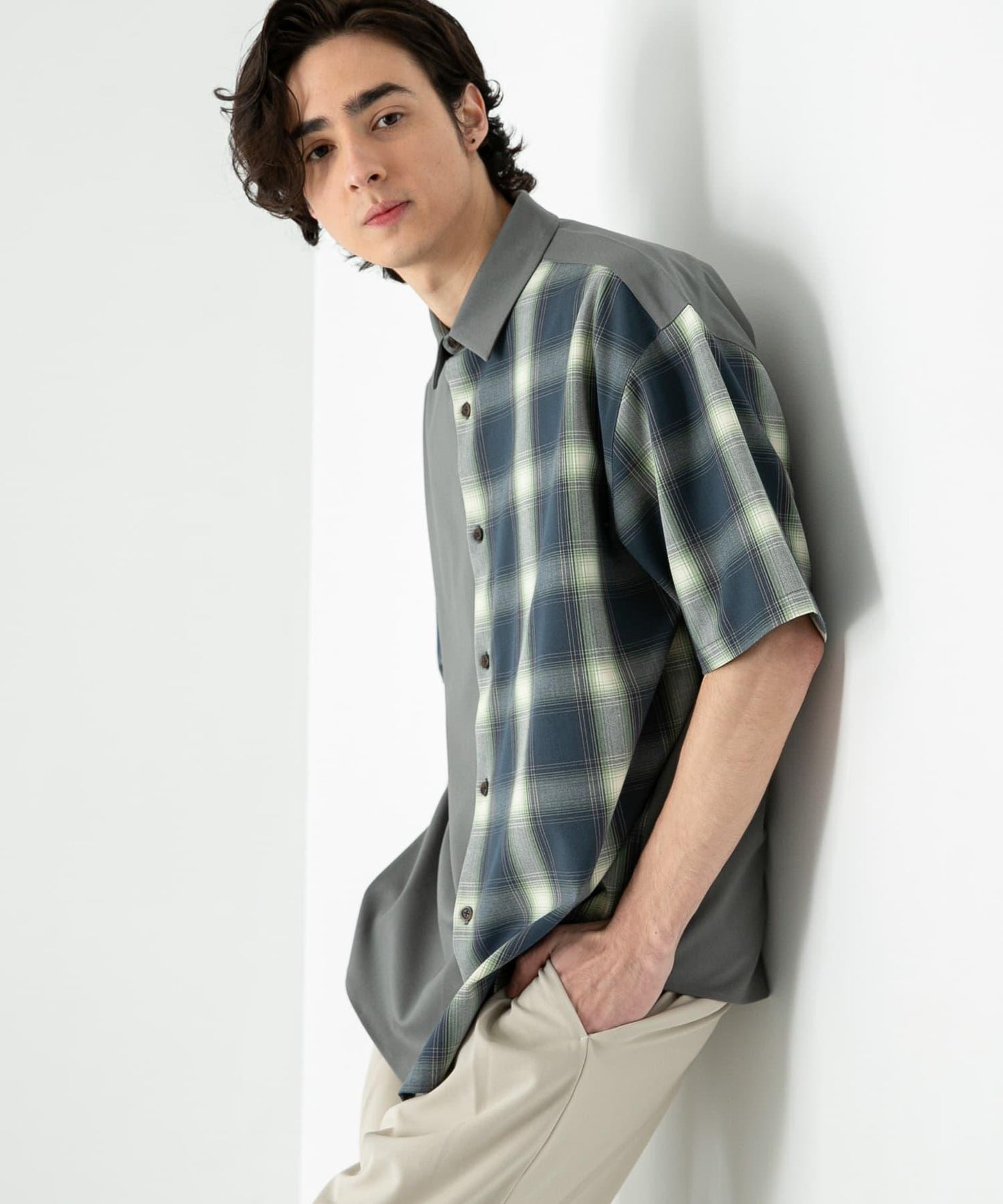 格紋寬鬆襯衫（五分袖）