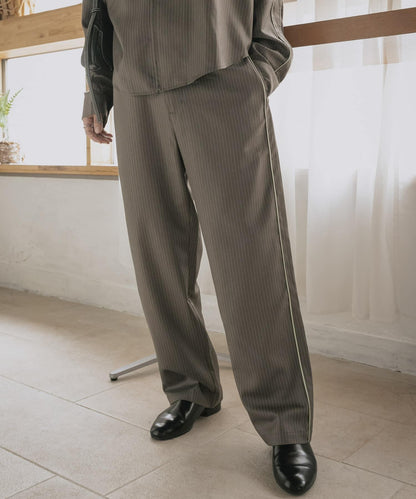 側邊條紋西裝褲