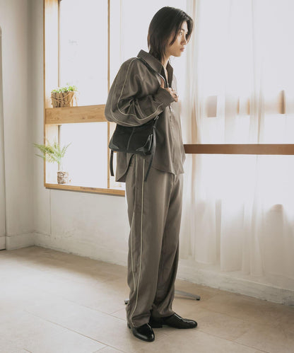 側邊條紋西裝褲