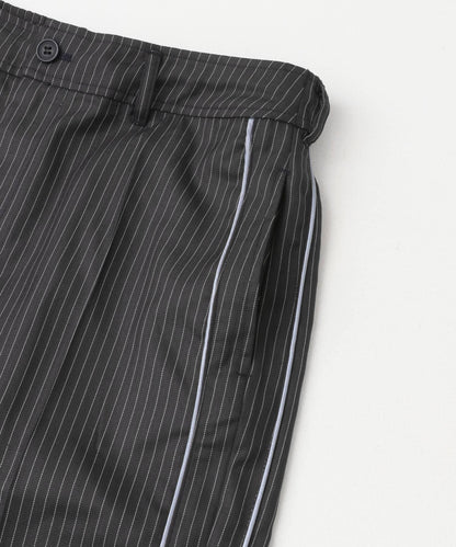 側邊條紋西裝褲