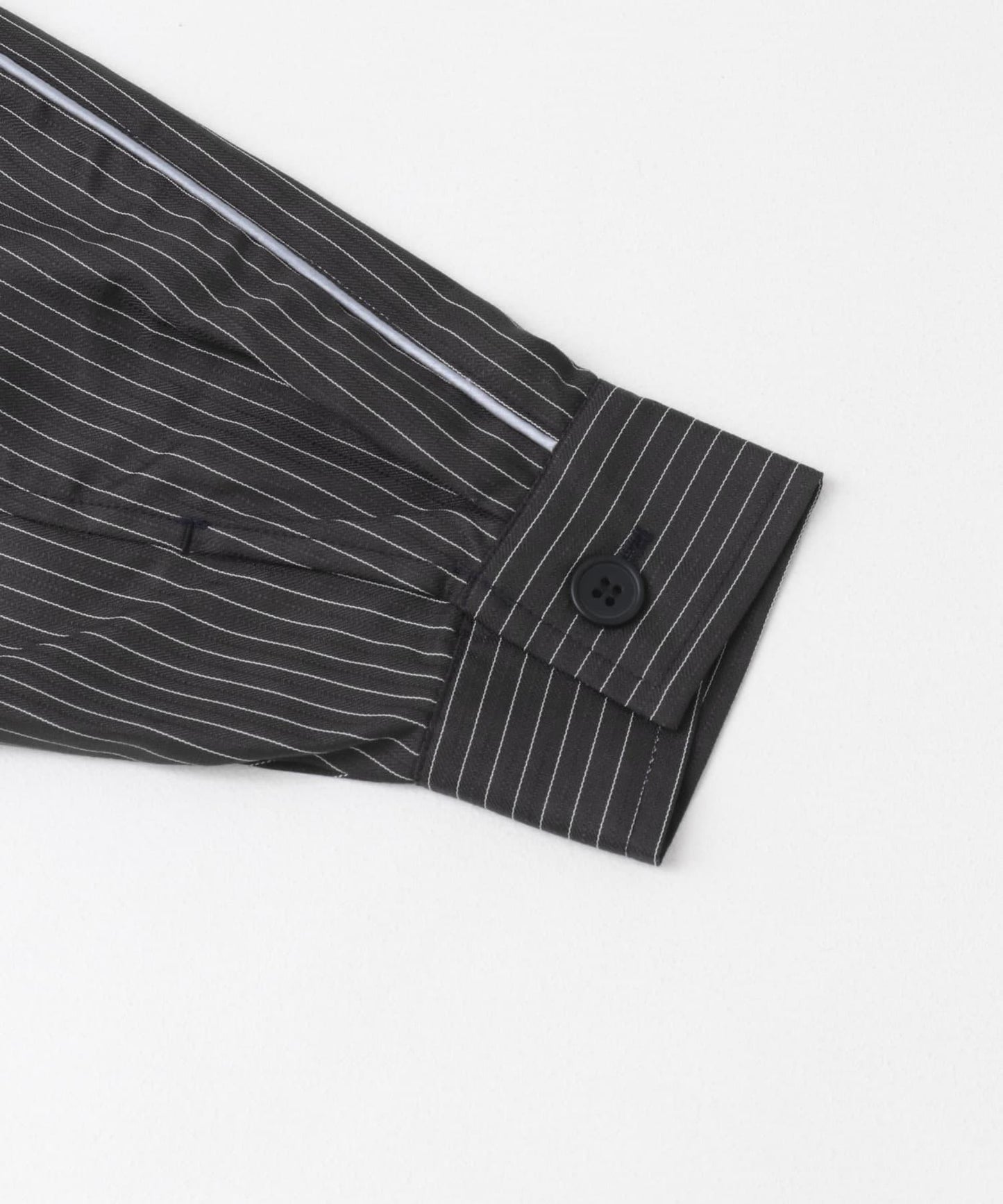 側邊線條拉鍊襯衫