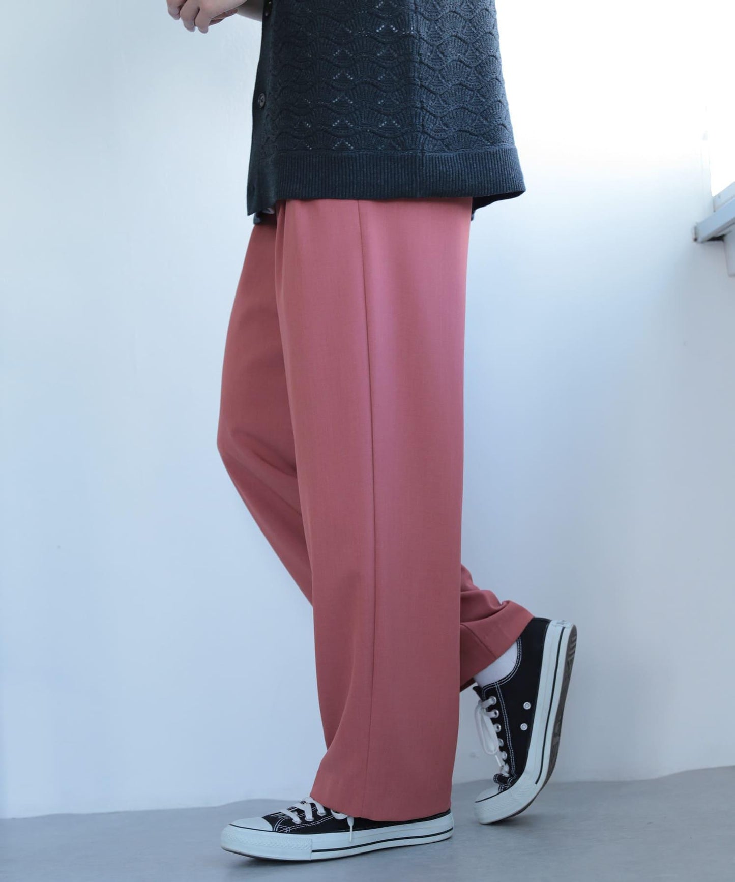 可搭配套裝 易打理雙褶寬鬆西裝褲