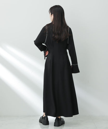 收腰褶皺連衣裙