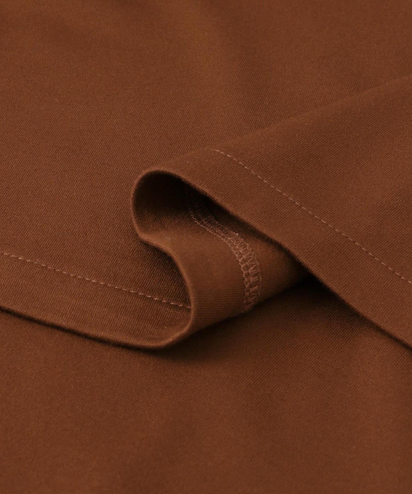 收腰褶皺連衣裙