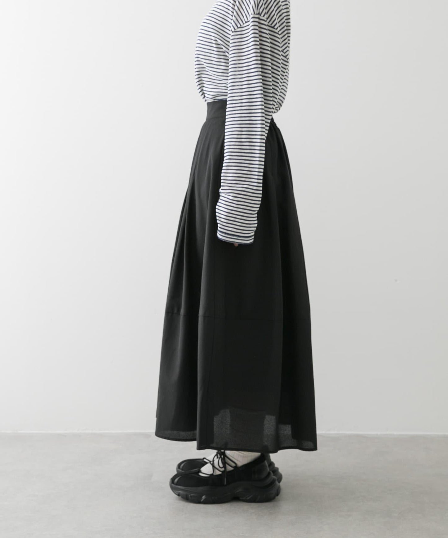 褶皺蓬鬆繭型半身裙